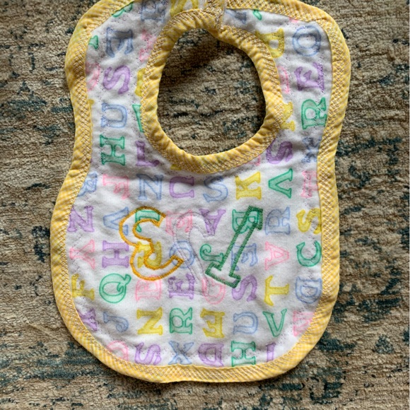 Handmade bib - Picture 2 of 2